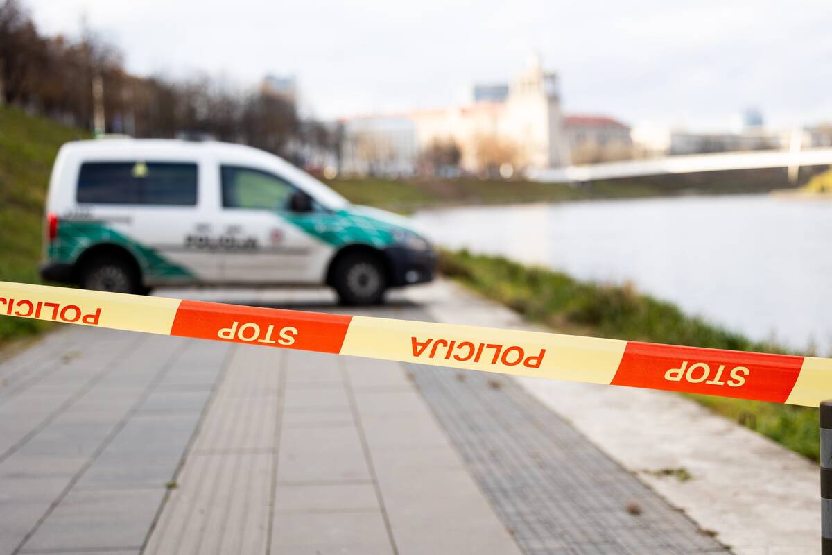 Prie tiltelio upėje – skenduolis