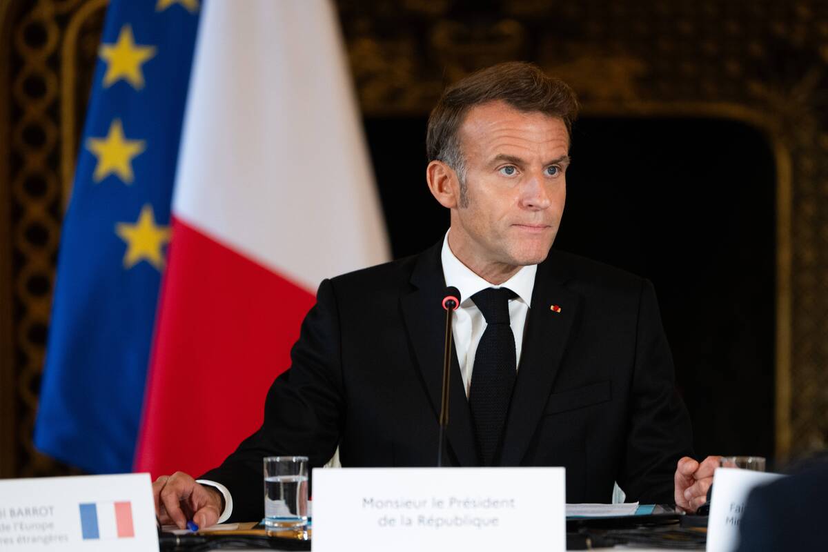 Politinės krizės fone Emmanuelis Macronas pristatė naują vyriausybę