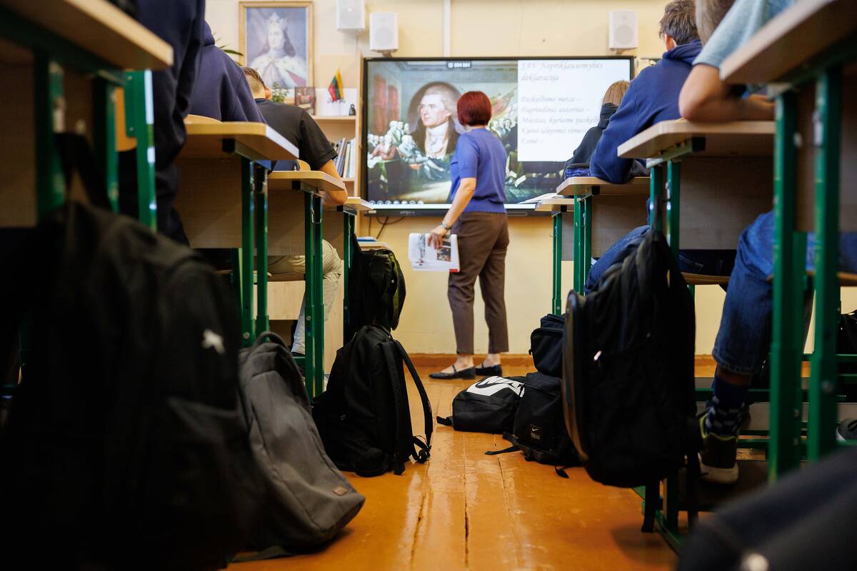 Vyriausybė nemano, kad gynybos įgūdžių kurso plėtimą mokyklose reikia įtvirtinti įstatyme
