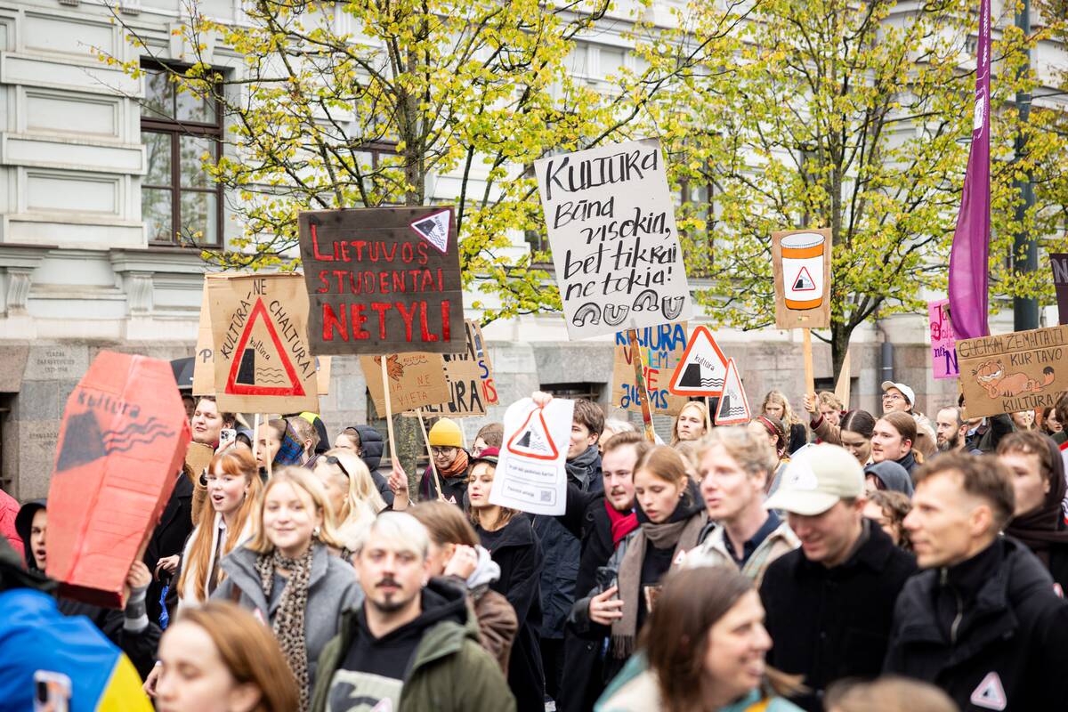 Po kultūrininkų streiko – užuomina apie naujus ministerijų mainus