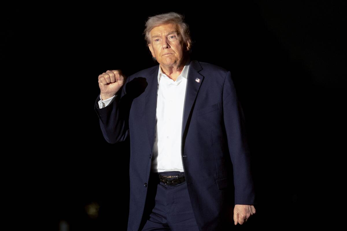 Trumpas ragina grąžinti kūnus ir tvirtina, kad naujas Gazos susitarimo etapas prasideda dabar