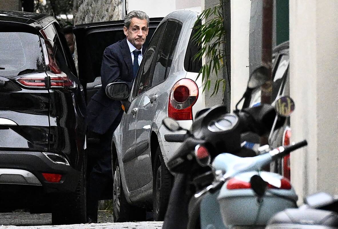 
<span>Sarkozy bus įkalintas nuo spalio 21 dienos</span>
