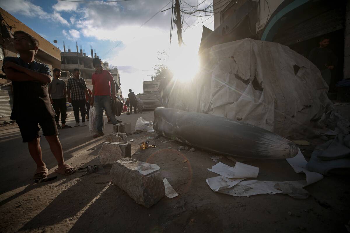 Izraelio kariuomenė sako smogusi ginklų sandėliui Gazos Ruože