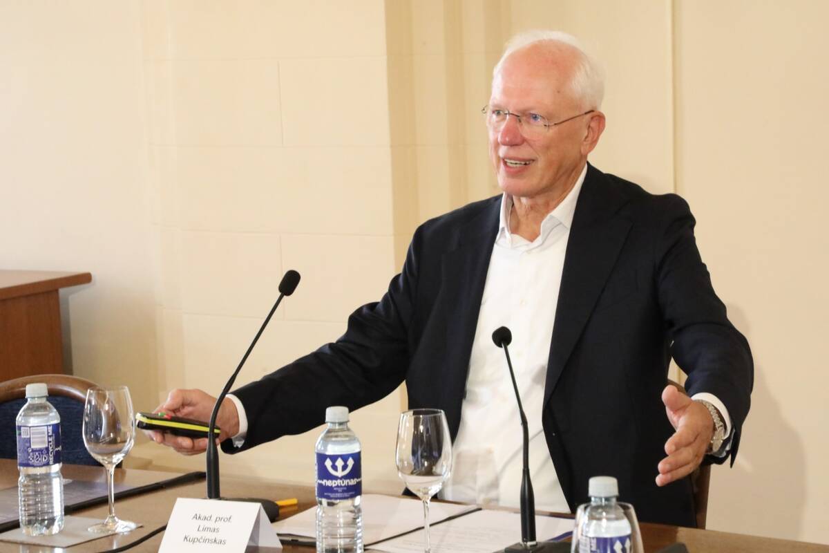  Tikslas: prof. L. Kupčinskas ragino ieškoti būdų, kaip paskatinti žmones, sužinojusius teigiamą hepatito C antikūnų testo atsakymą, kreiptis į medikus.
