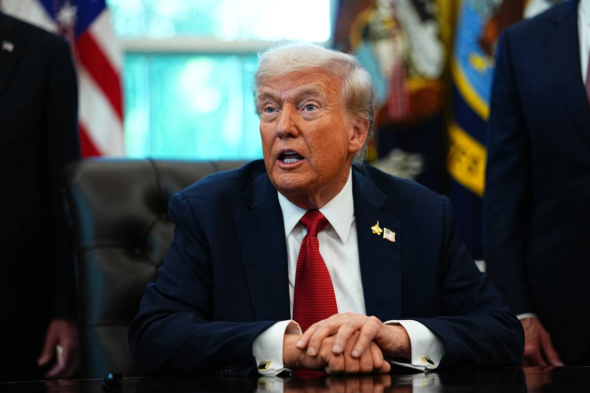 Trumpas teigia iš dalies priėmęs sprendimą siųsti „Tomahawk“ raketas į Ukrainą