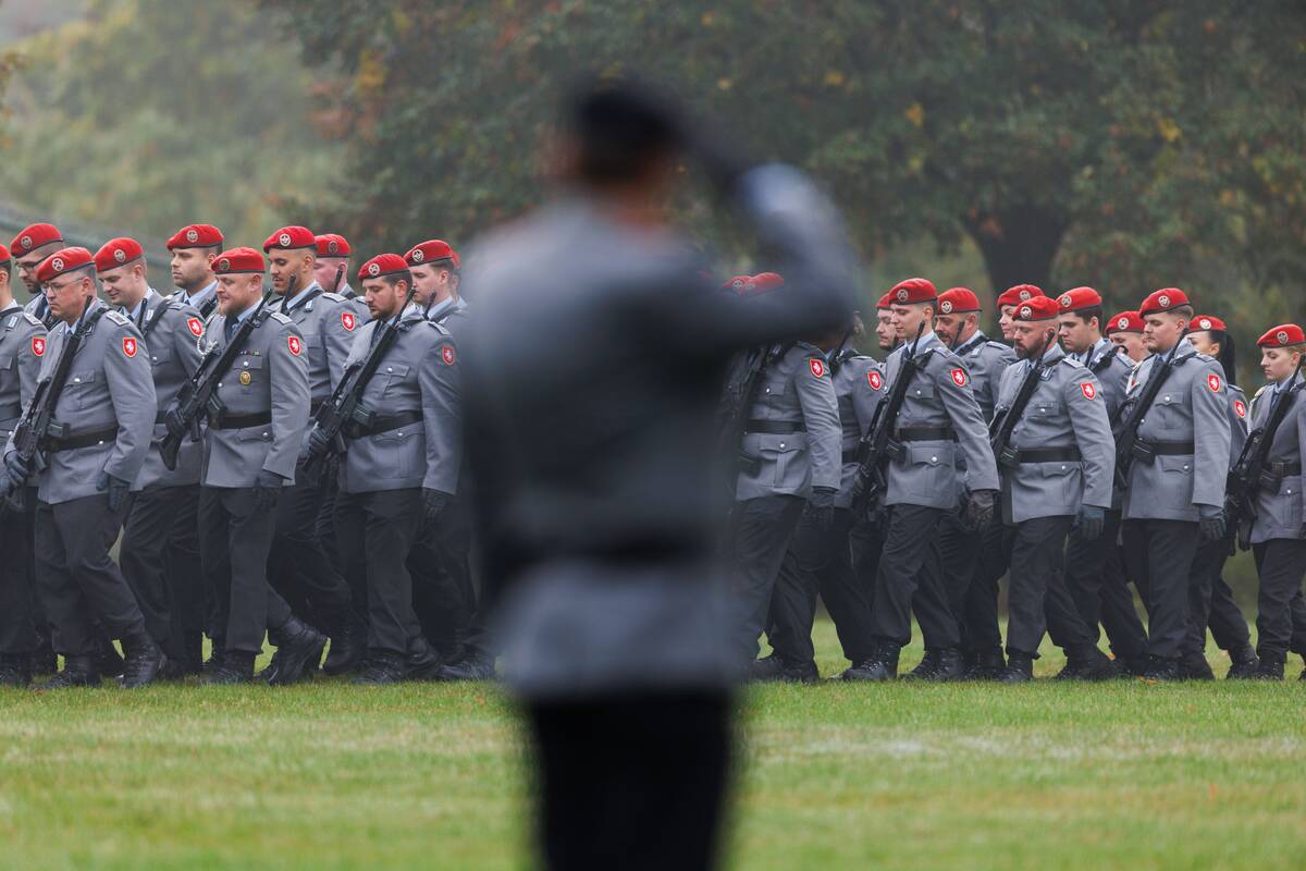 Apklausa: dauguma vokiečių pritaria privalomosios karinės tarnybos atnaujinimui