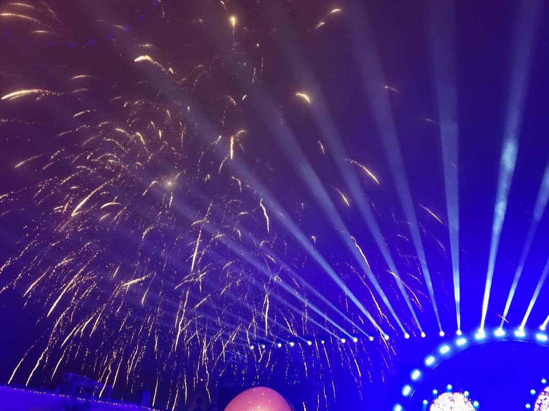 Klaipėdoje įžiebta pagrindinė miesto eglė