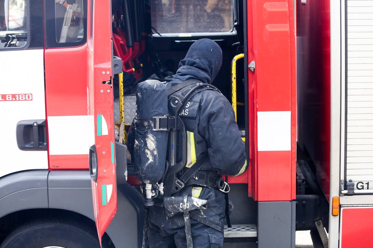 Lazdijų rajone užsidegus namui, gaisravietėje rastas žmogaus kūnas