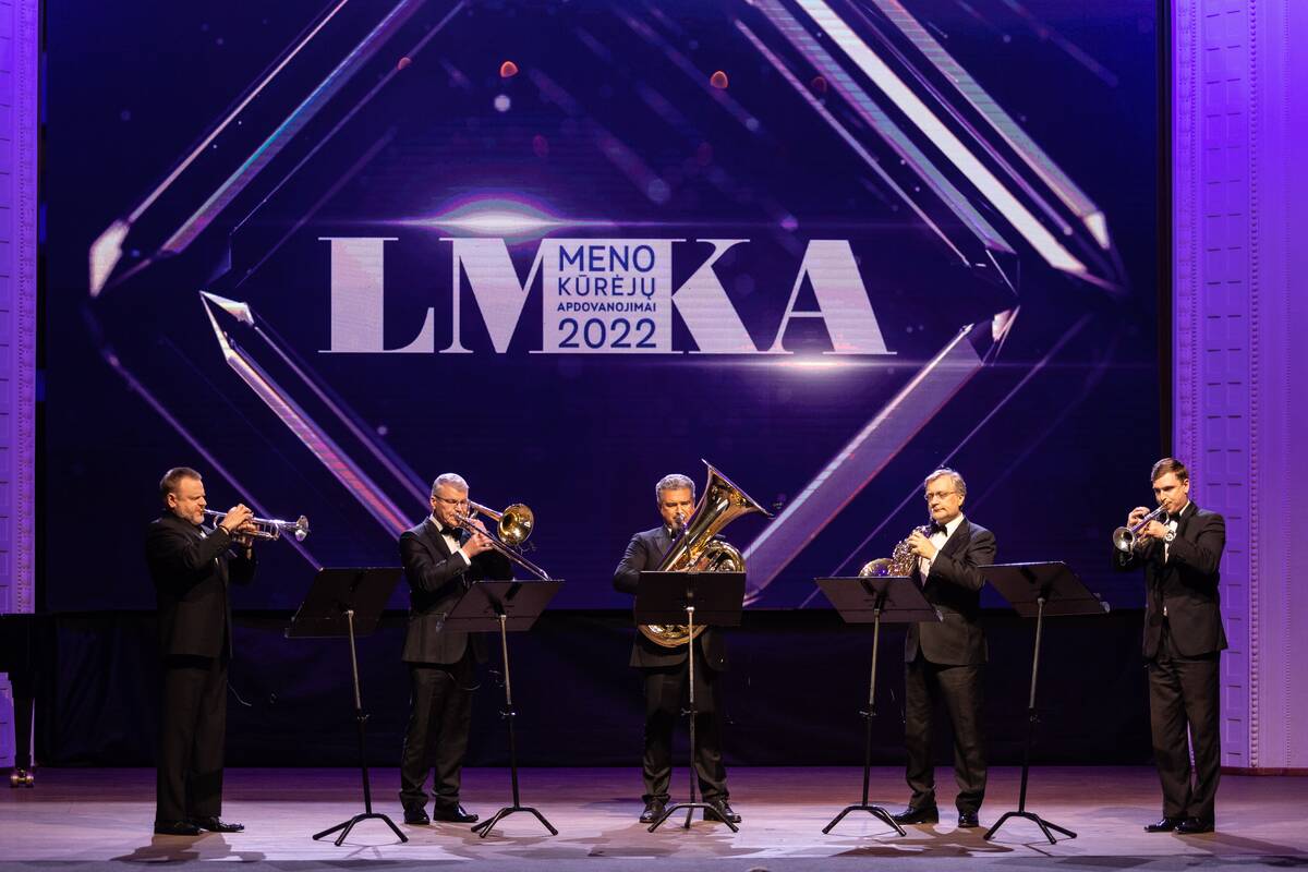 Nacionalinėje Mikalojaus Konstantino Čiurlionio menų mokykloje – meno kūrėjų apdovanojimai