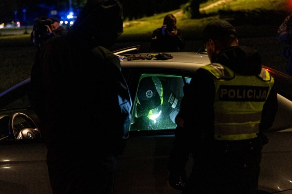 Kaune sulaikyti narkotikų platinimu įtariami vyras ir moteris