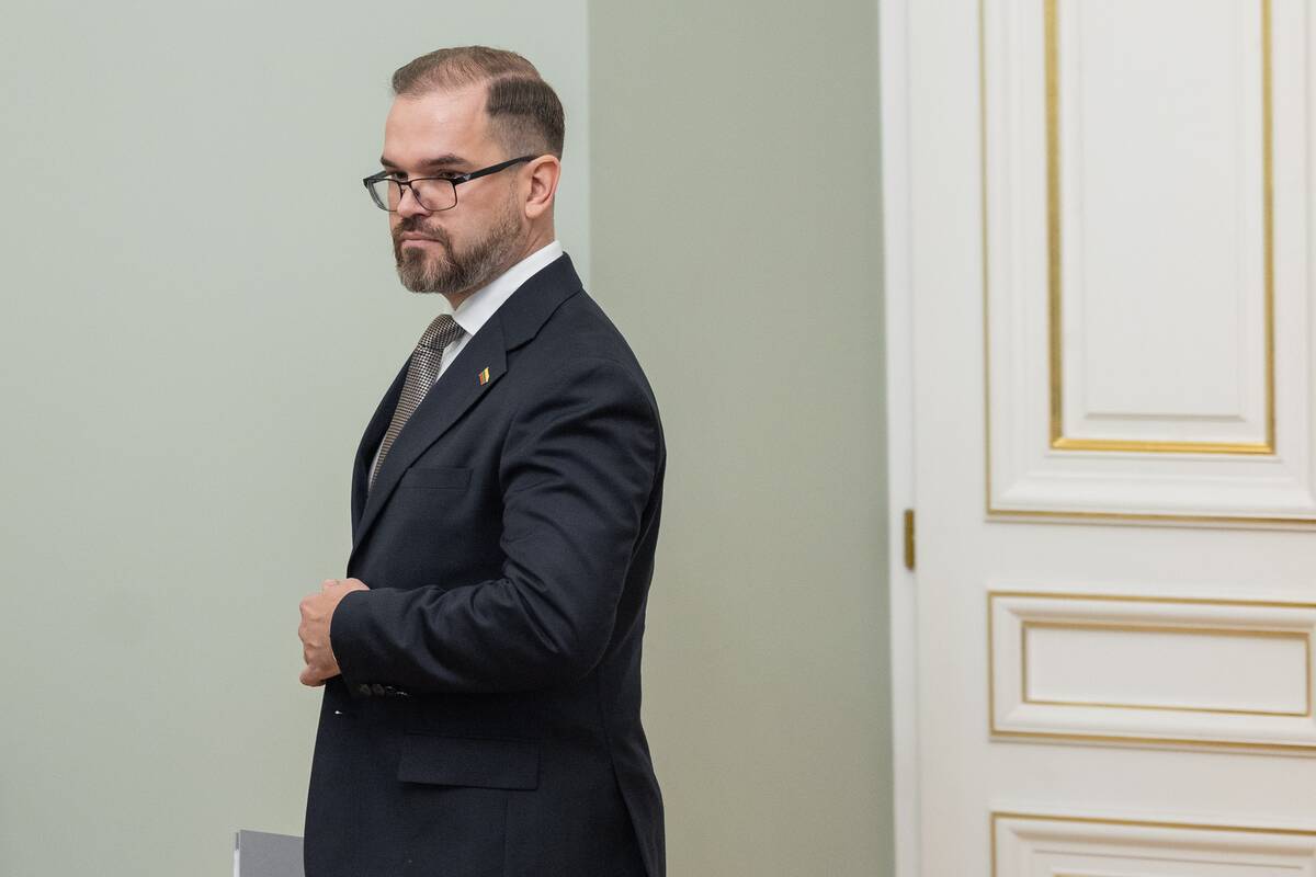 Prezidentas susitiko su kandidatu į krašto apsaugos ministrus Robertu Kaunu