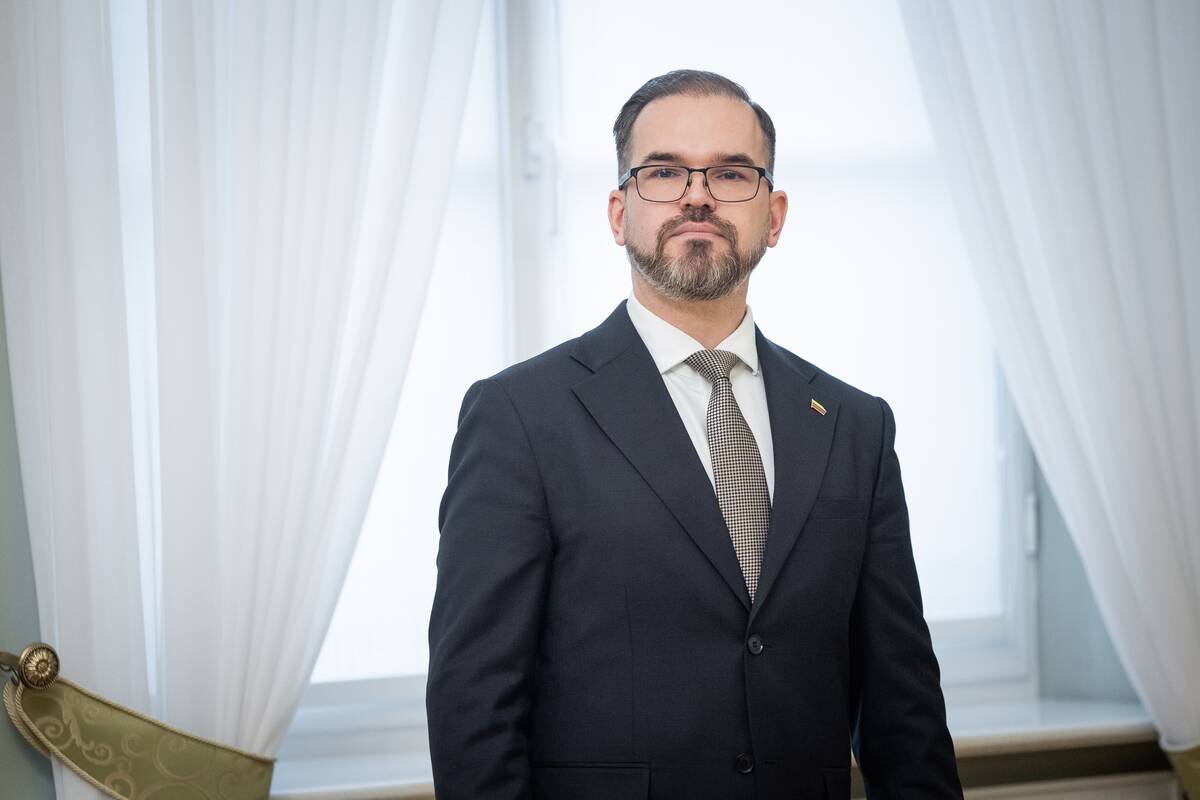 Prezidentas susitiko su kandidatu į krašto apsaugos ministrus Robertu Kaunu