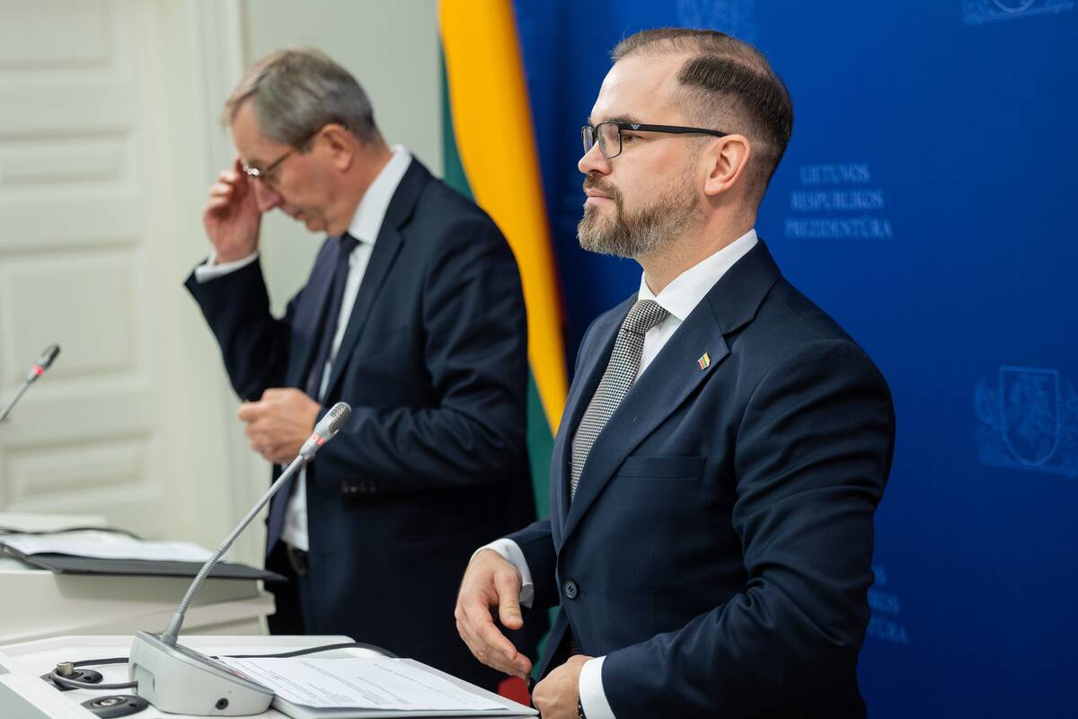 Prezidentas susitiko su kandidatu į krašto apsaugos ministrus Robertu Kaunu