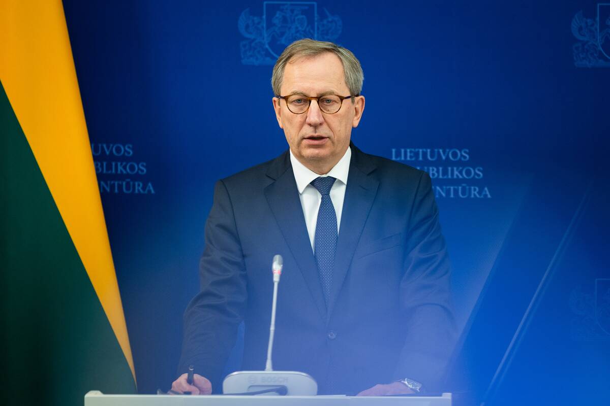 Prezidentas susitiko su kandidatu į krašto apsaugos ministrus Robertu Kaunu