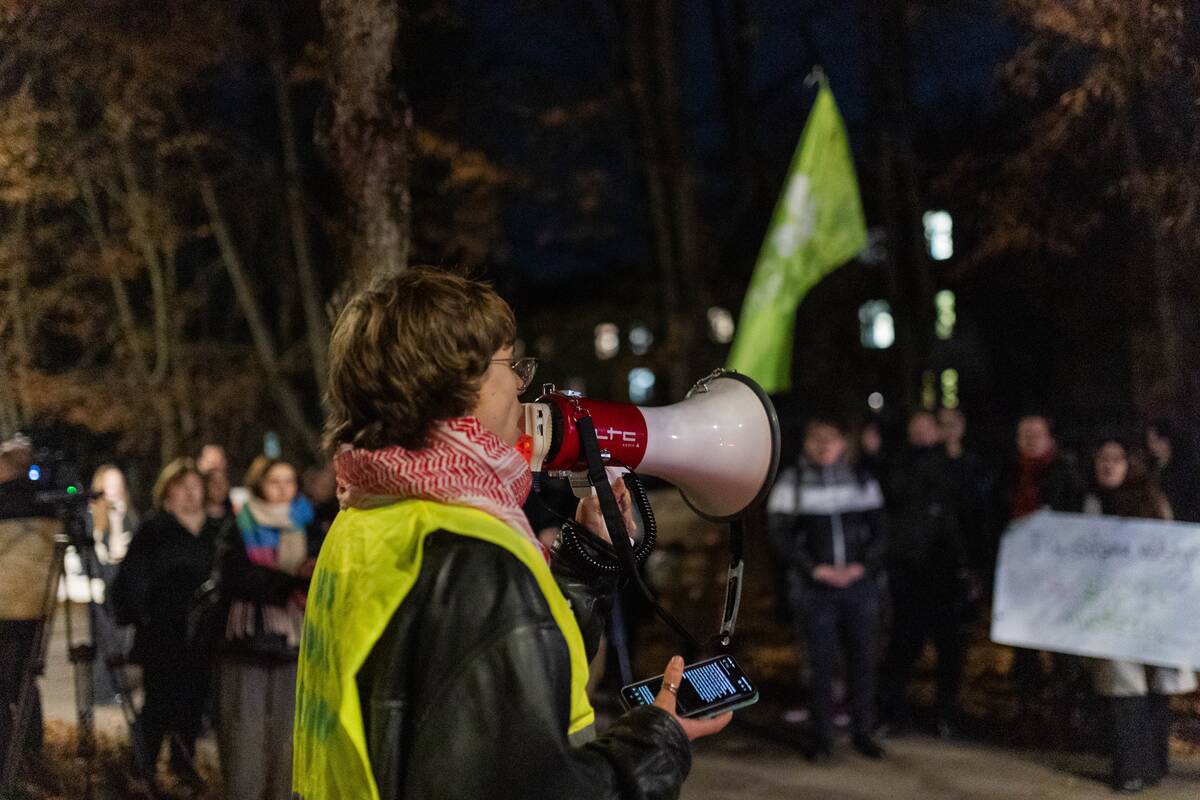 Prie Latvijos ambasados – protestas dėl sprendimo trauktis iš Stambulo konvencijos