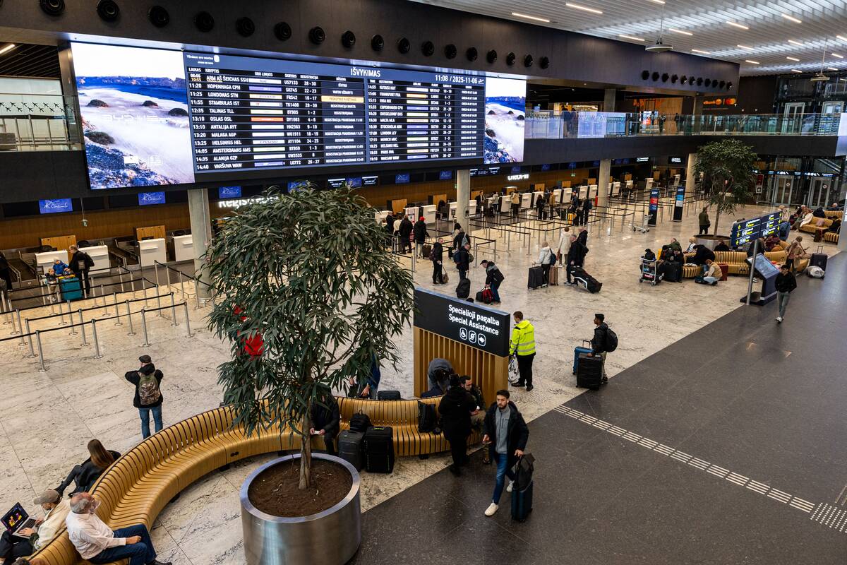 Dėl kontrabandinių balionų trys lėktuvai nukreipti iš Vilniaus į kitus oro uostus