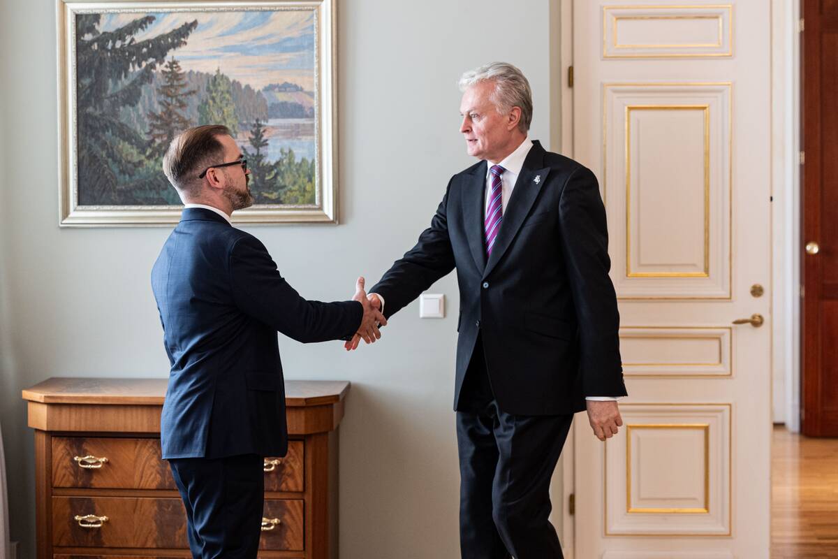 Prezidentas susitiko su Robertu Kaunu