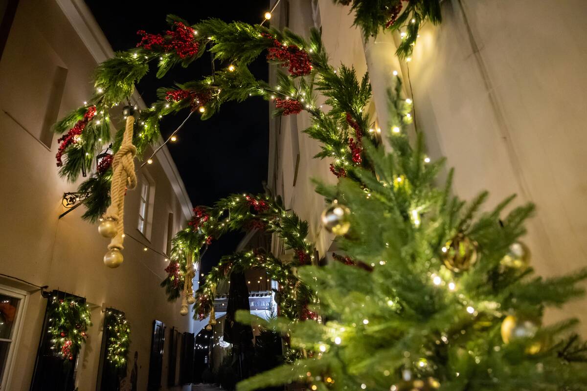 Vilnius puošiasi žiemos šventėms