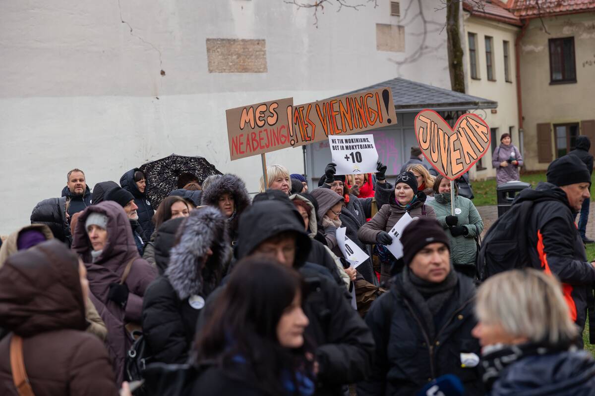 Mitingas prie Švietimo, mokslo ir sporto ministerijos