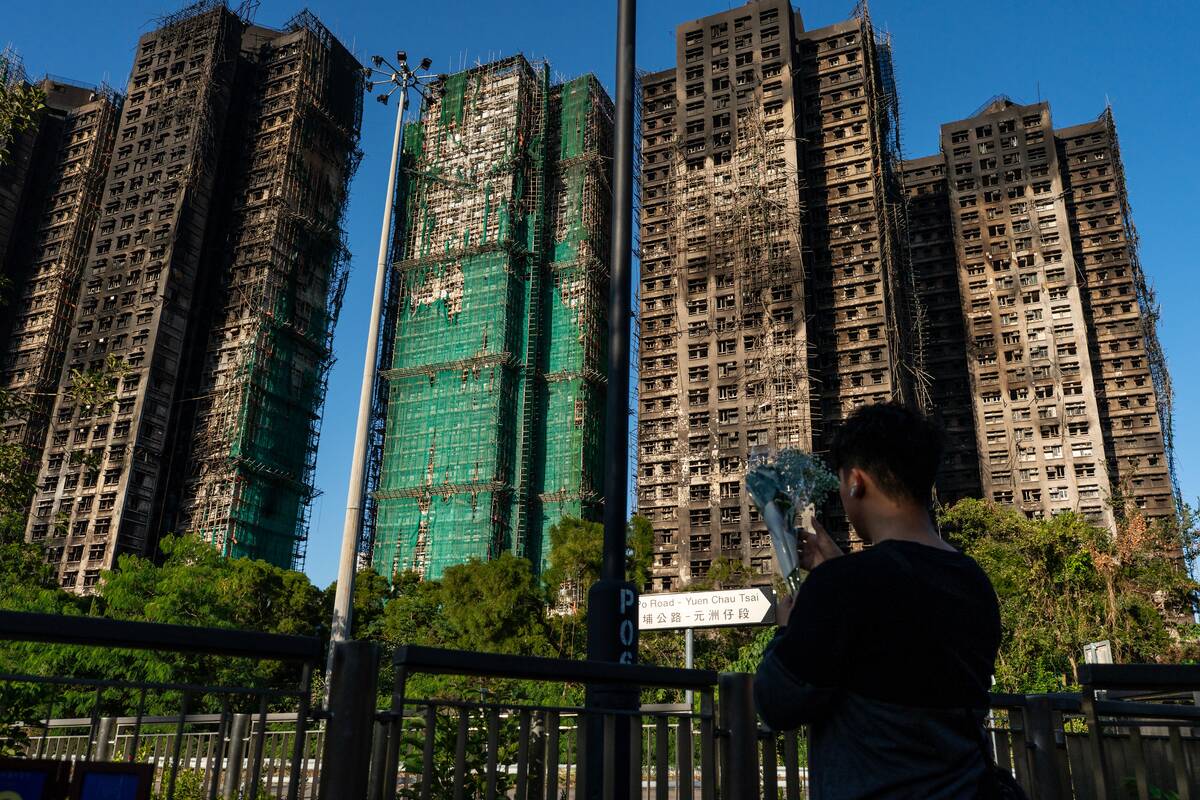 Policija: gaisro Honkonge aukų paieškos gali trukti dar ne vieną savaitę