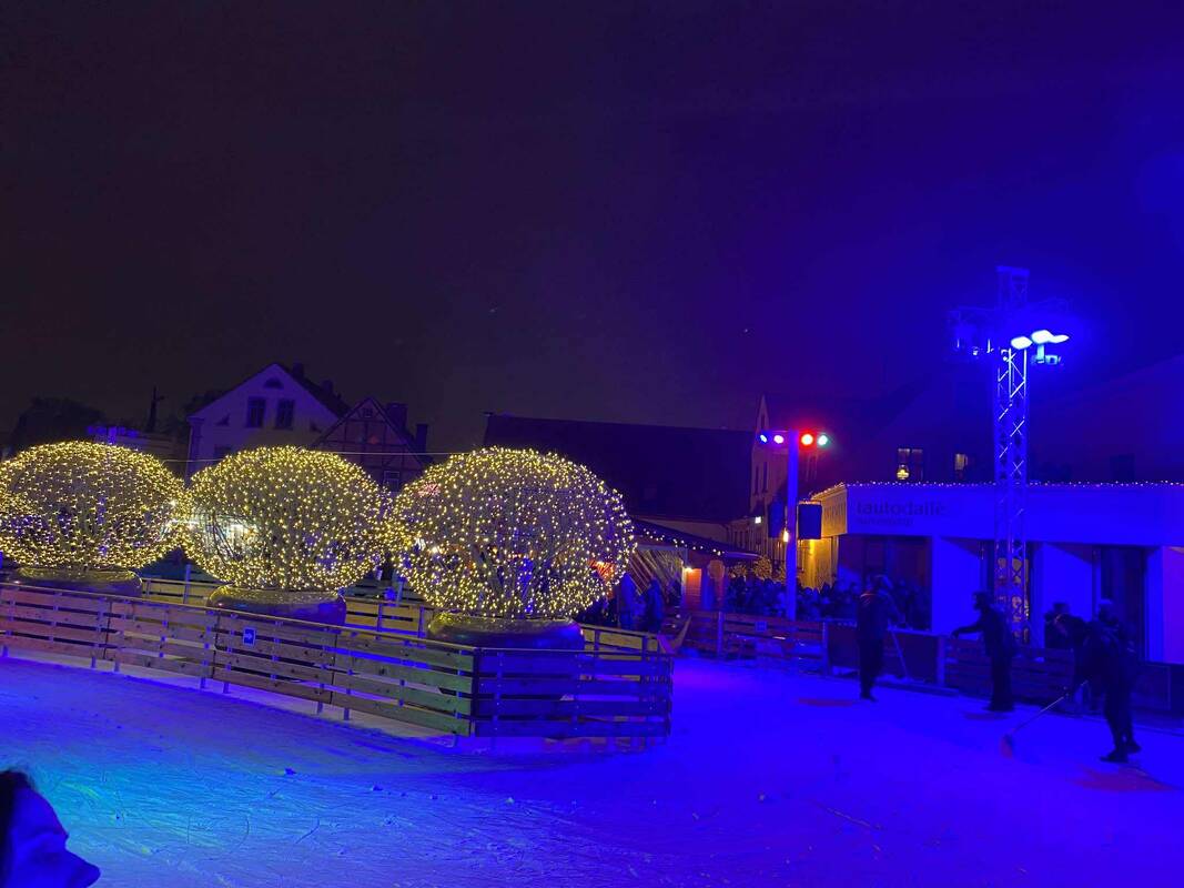 Klaipėdoje įžiebta pagrindinė miesto eglė