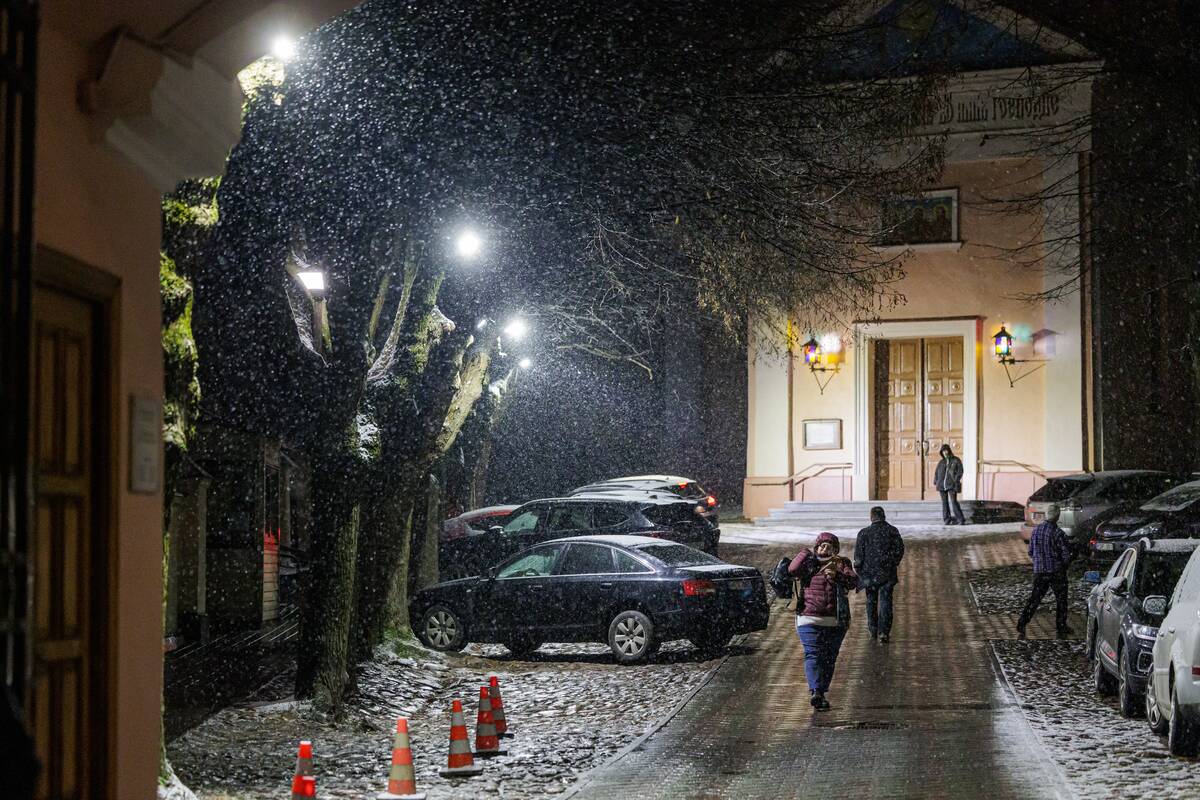 Ketvirtadienio vakarą Vilnių nuklojo sniegas