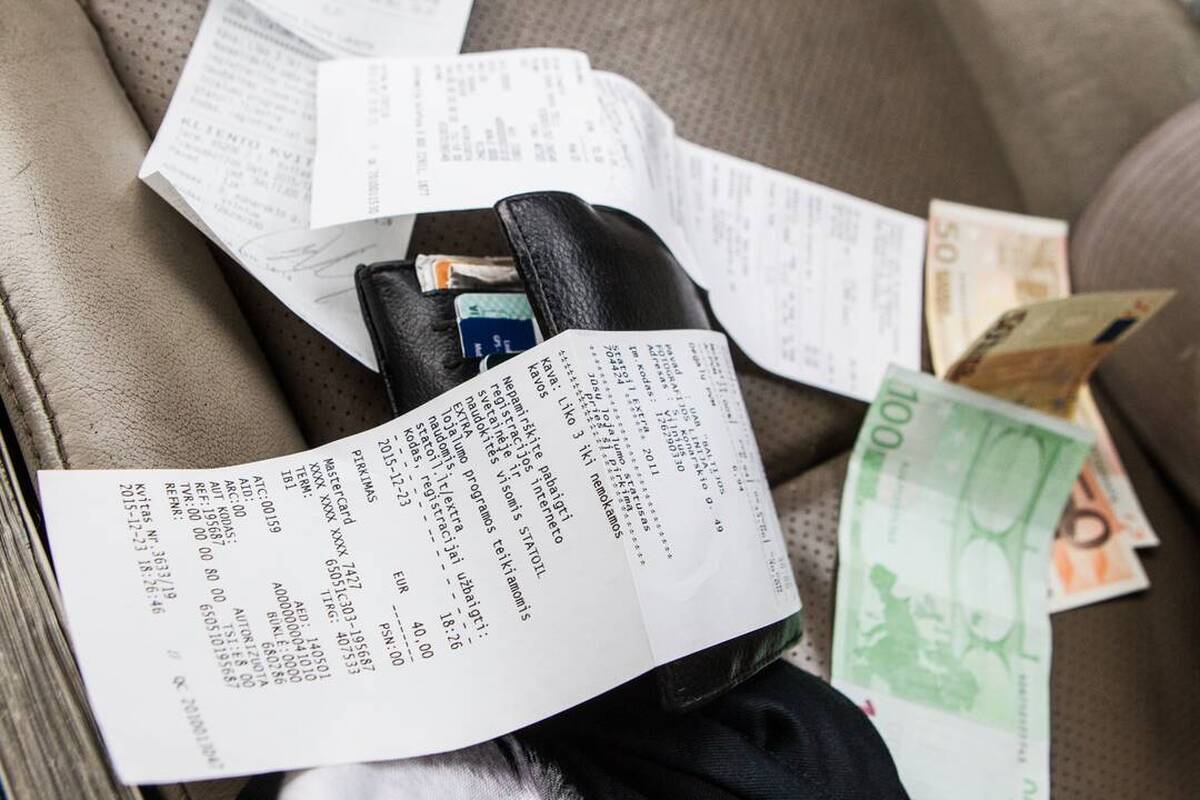 Teismas aiškinsis, kaip degalinės klientų „čekiukai“ pavirto vardiniais tarybos narių kvitais