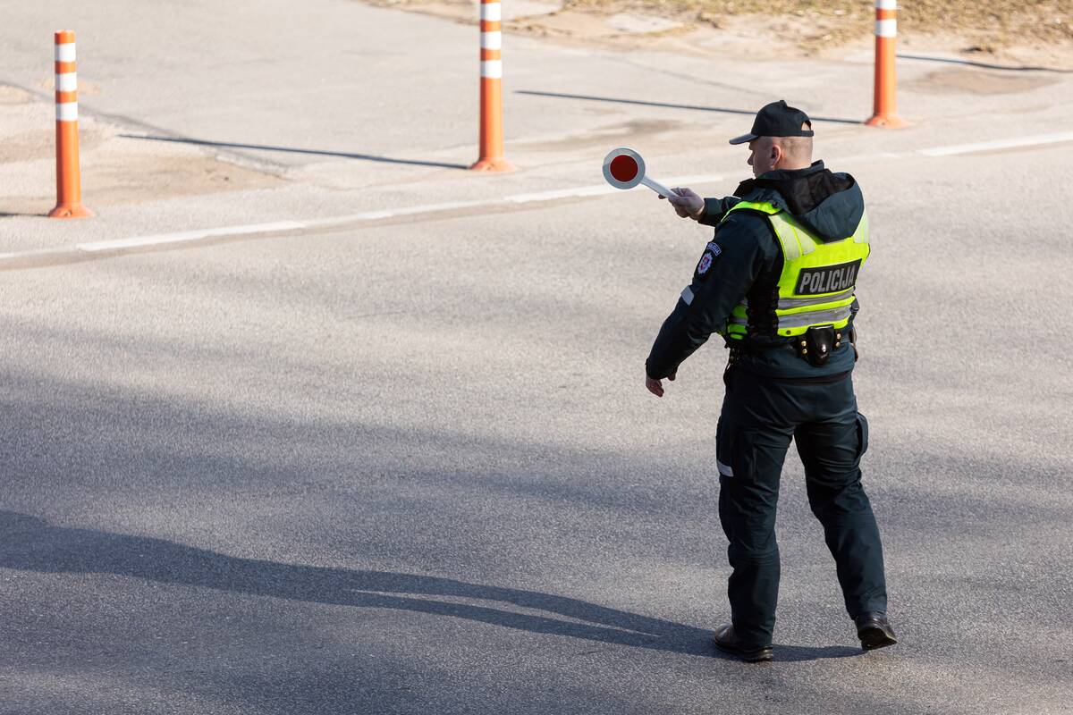 Per parą Kauno pareigūnams įkliuvo vienuolika vairuotojų, neturinčių teisės vairuoti
