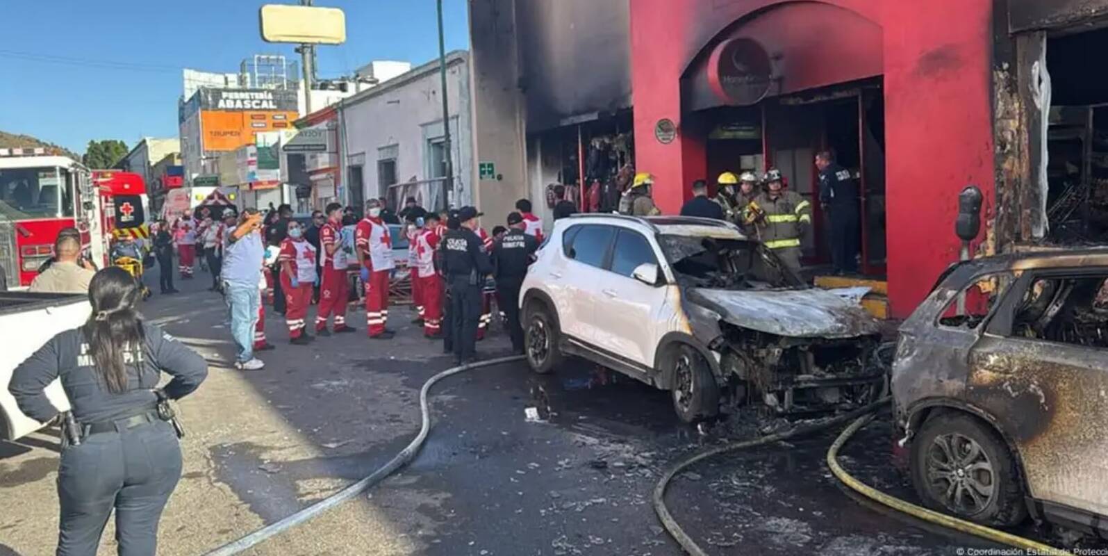 Meksikoje per sprogimą prekybos centre žuvo mažiausiai 23 žmonės