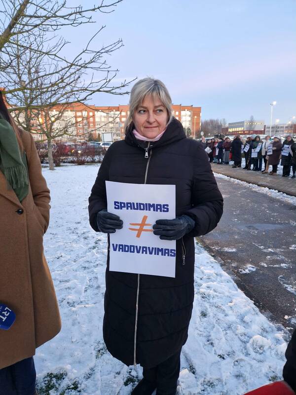 Piketas prie Klaipėdos darželio-lopšelio „Ąžuoliukas“