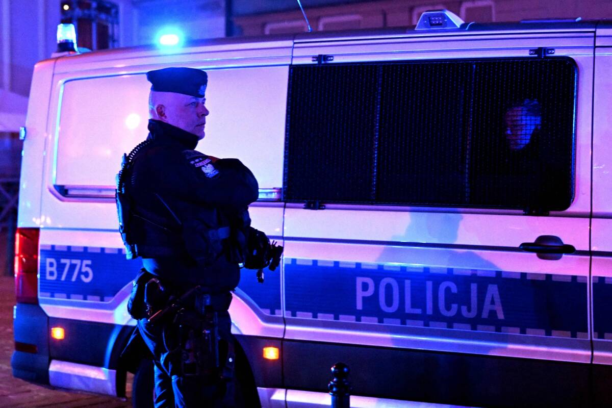 Lenkijoje mirė vyras, užrakintas nuo policijos sprukusio automobilio bagažinėje