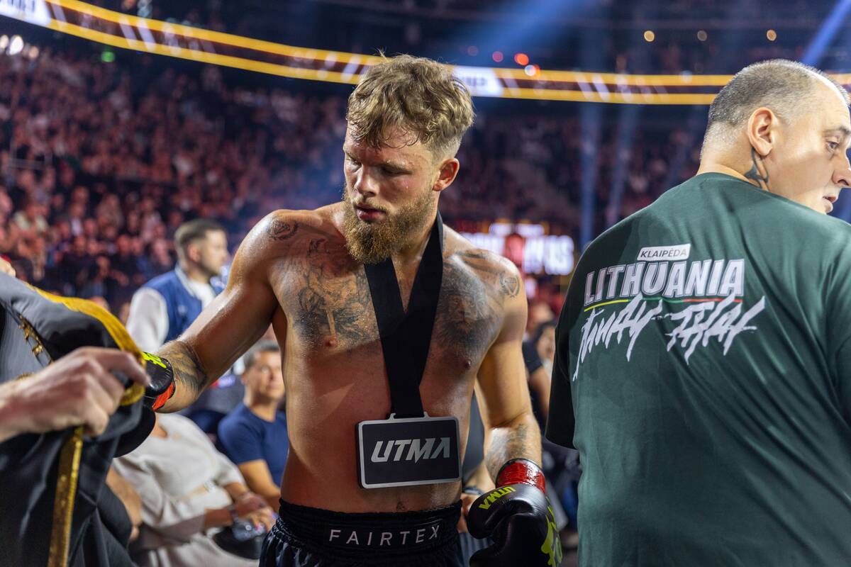 Kikbokso kovotojas Dominykas Dirkstys 