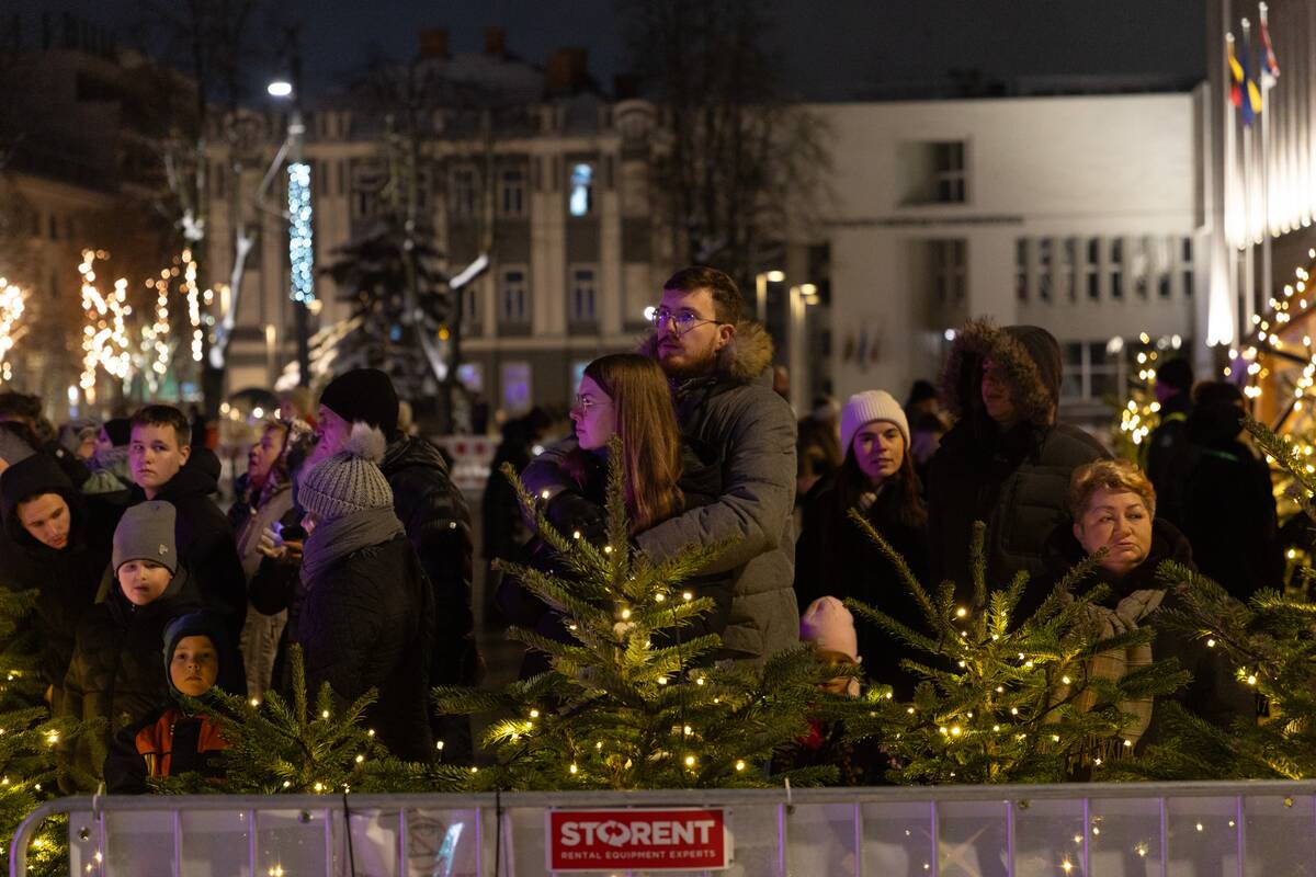 Ledo čiuožyklos atidarymas Vienybės aikštėje