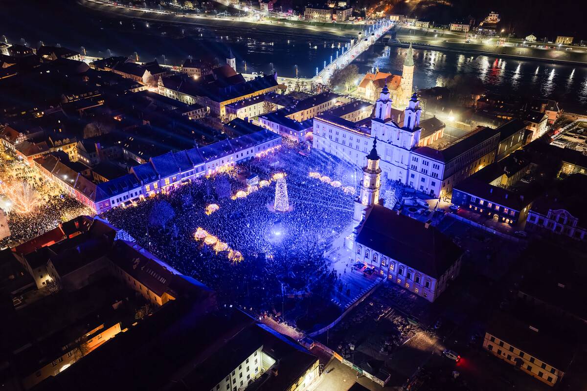Kauno Kalėdų eglutė iš paukščio skrydžio