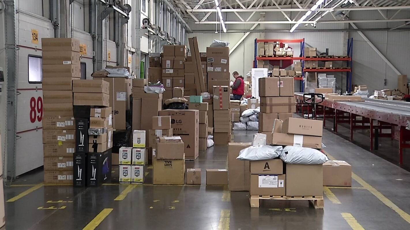 Šalies parduotuvės pradėjo taikyti naują mokestį