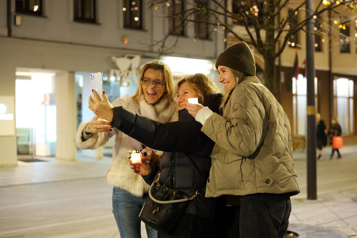 Laisvės alėją nušvietė "Sielų upė"