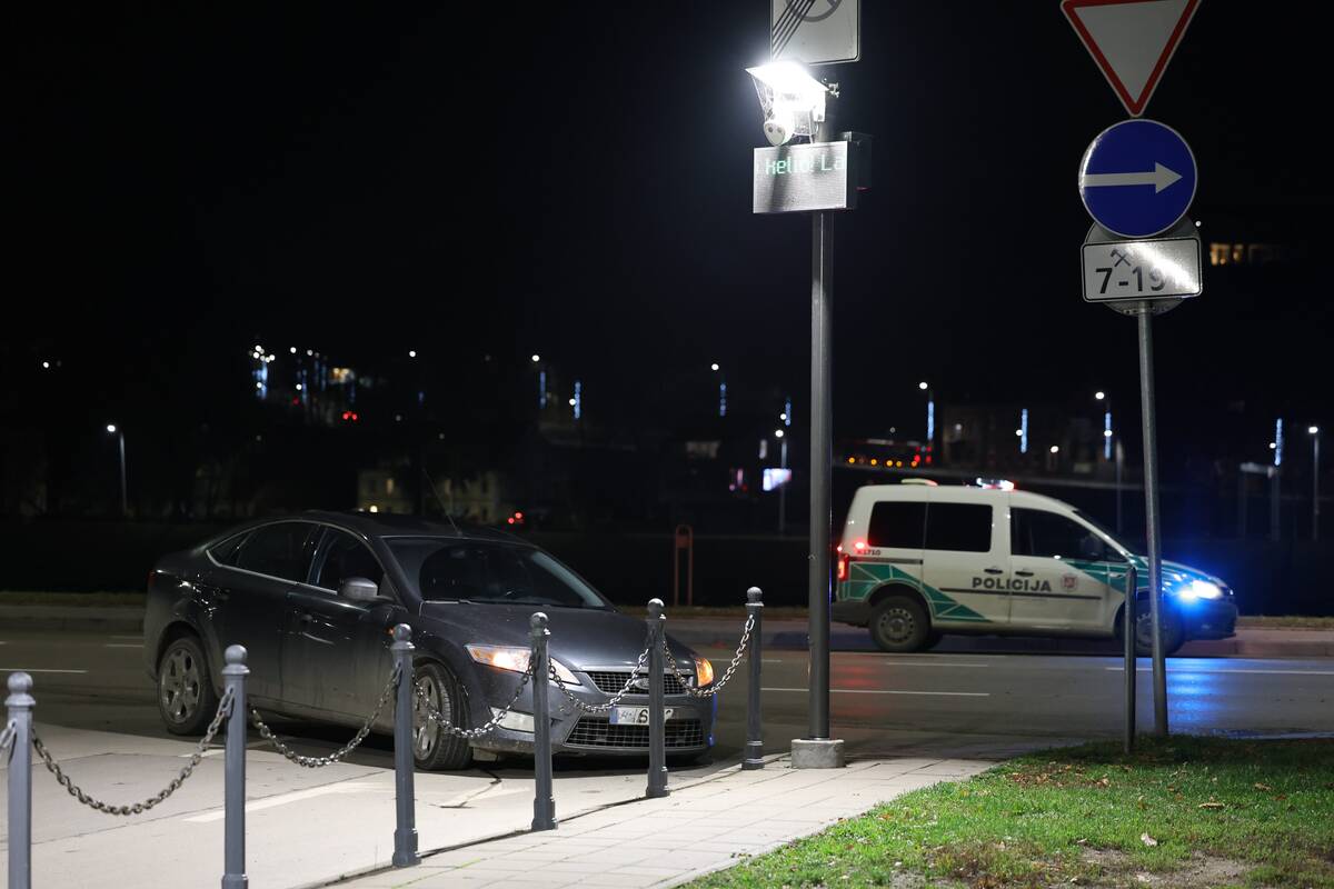 Trijų automobilių avarija Karaliaus Mindaugo prospekte