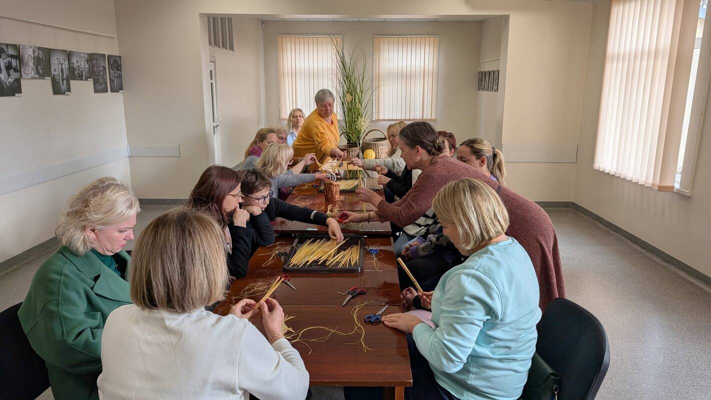 Renesansas: etnografė džiaugiasi, kad šis menas sugrįžta į kasdienį mūsų gyvenimąRenesansas: etnografė džiaugiasi, kad šis menas sugrįžta į kasdienį mūsų gyvenimą.