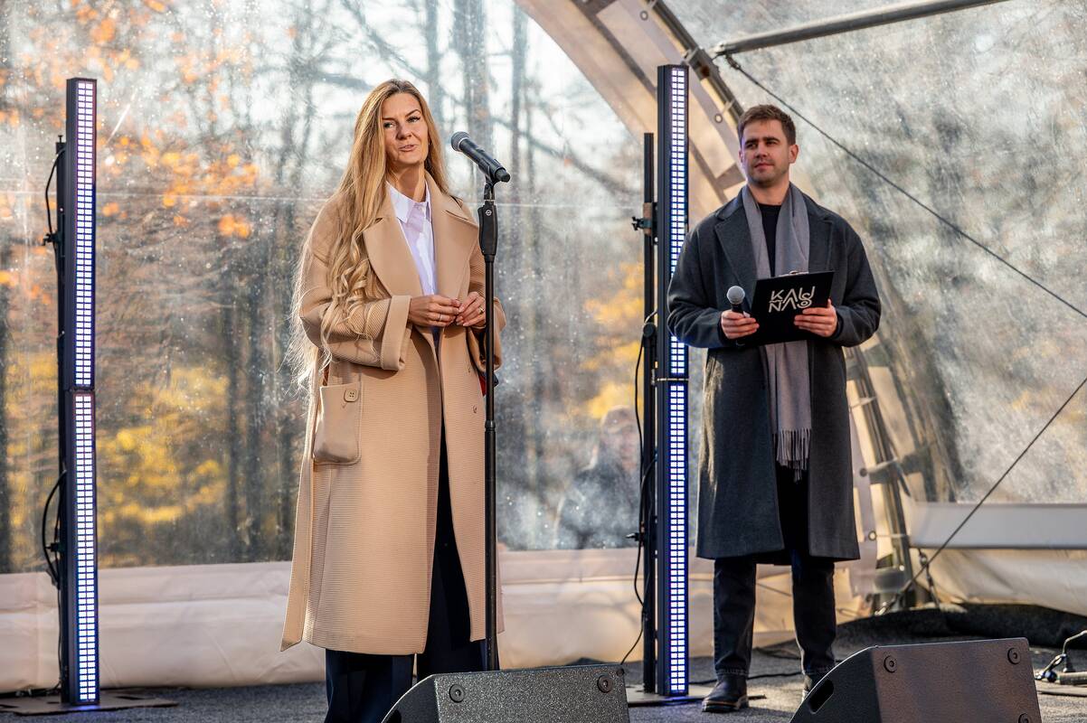 Kauno Mažajame ąžuolyne oficialiai pristatytas modernizmui skirtų skulptūrų ansamblis