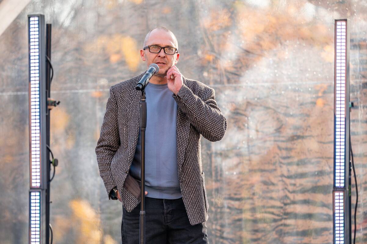 Kauno Mažajame ąžuolyne oficialiai pristatytas modernizmui skirtų skulptūrų ansamblis