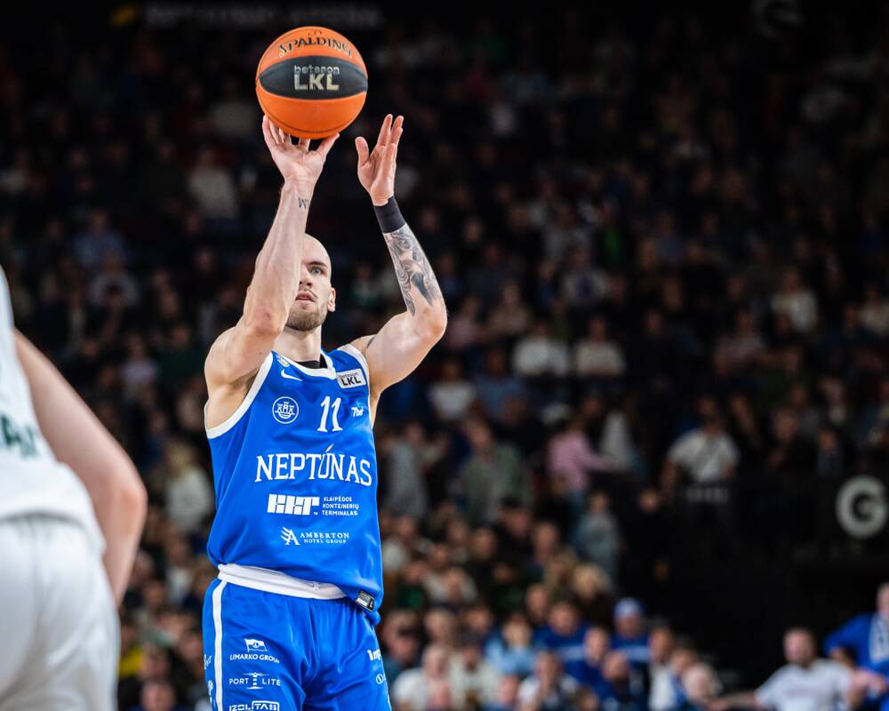 „Neptūnas“ apgynė namus nuo uteniškių