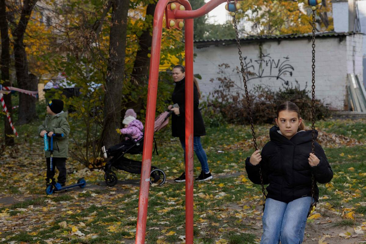 Žurnalistas: okupantai plečia teroro kampaniją prieš rusiškų mokyklų nelankančius vaikus
