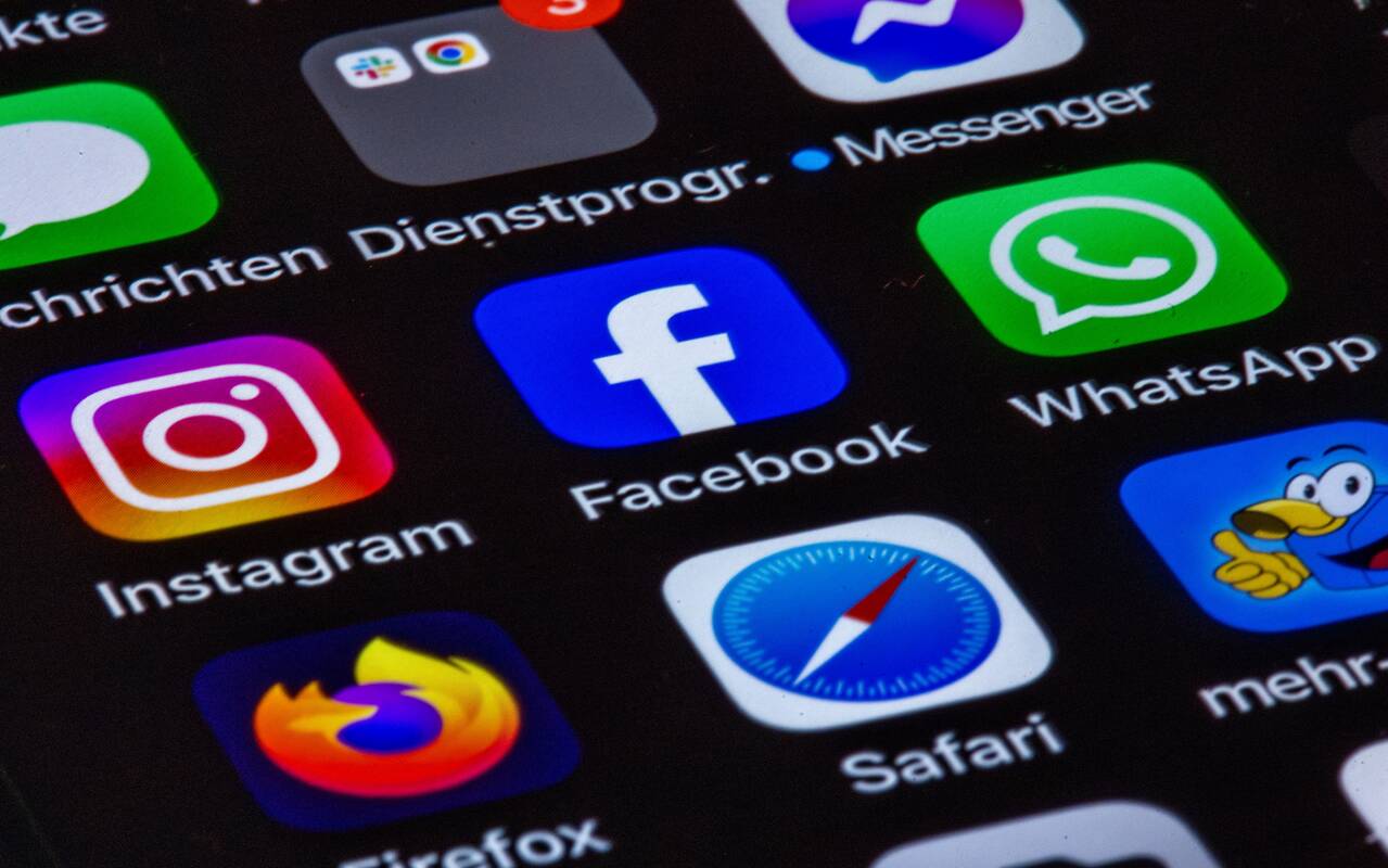 Jaunieji australai nebegalės naudotis feisbuku ir instagramu