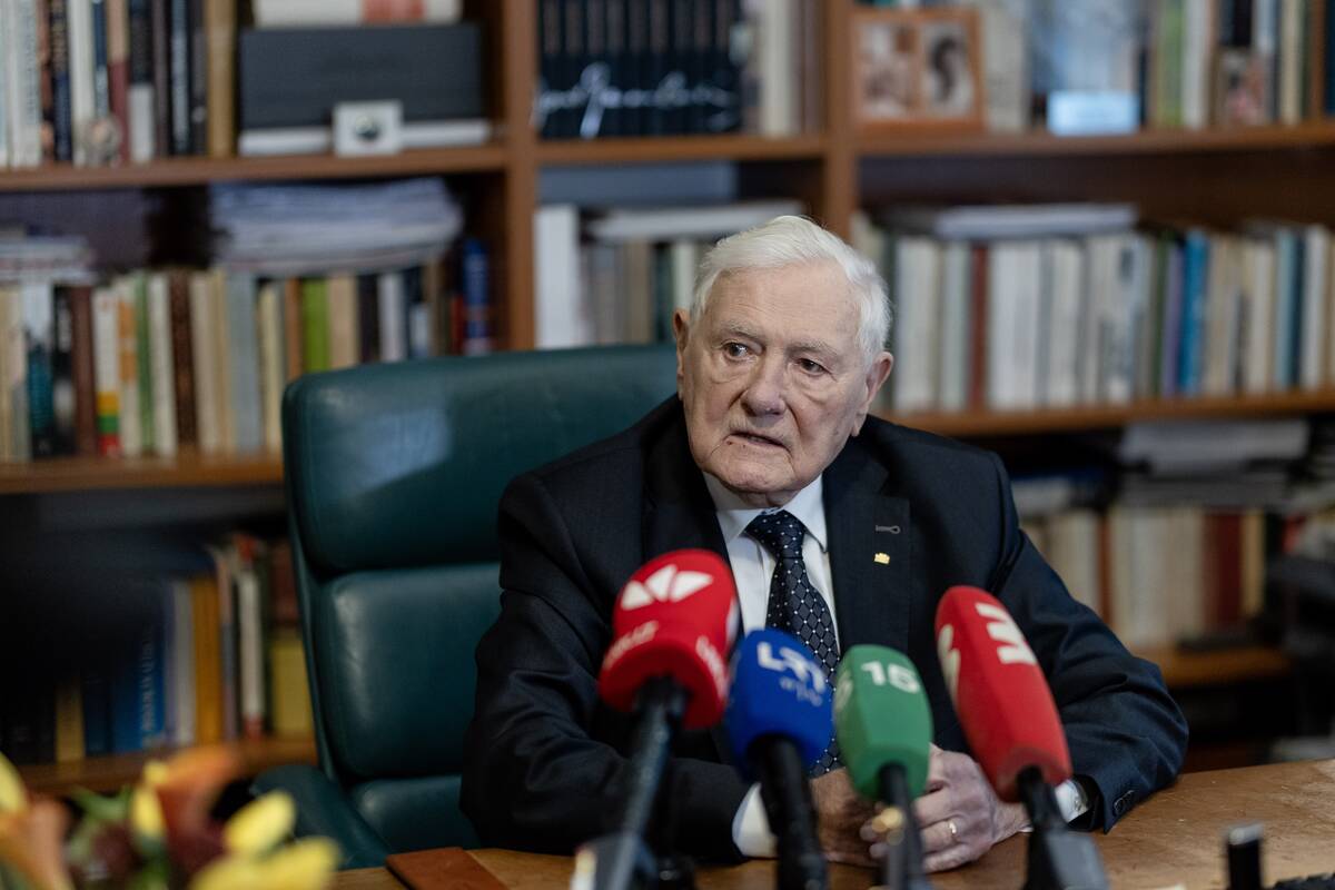 Valdas Adamkus švenčia 99-ąjį gimtadienį