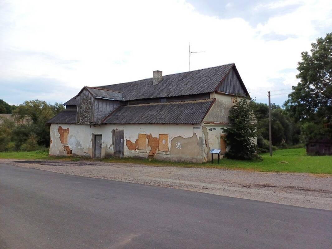 Už 18 tūkst. eurų bus bandoma parduoti Dotnuvos vandens malūną