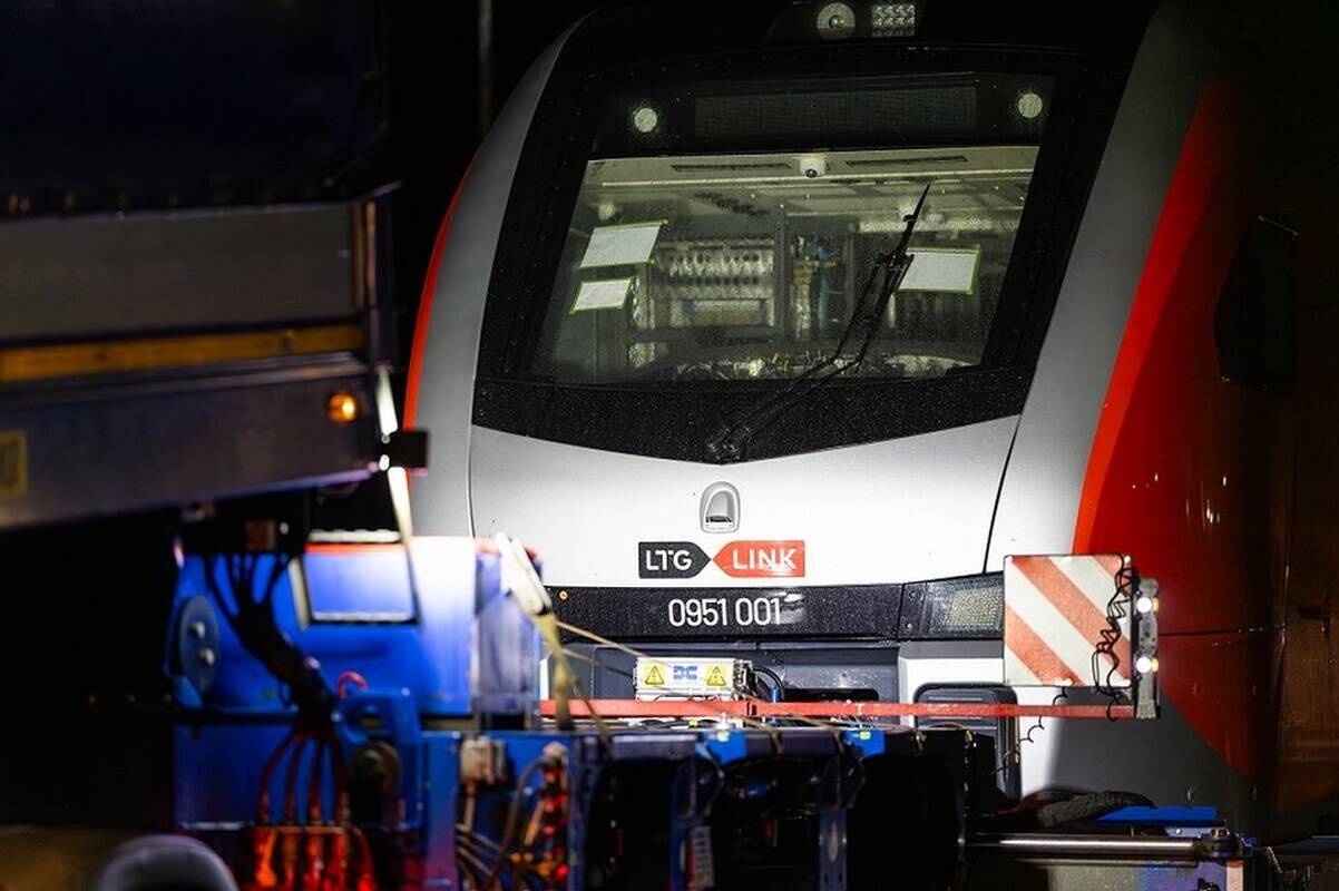 „LTG Link“ praneša apie naujojo „Stadler Flirt“ bandymus ir keleivinių traukinių eismą