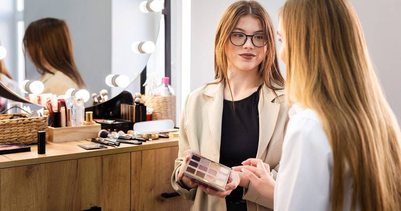 Kalėdinių dovanų idėjos: „Black Friday“ grožio produktų išpardavimai 