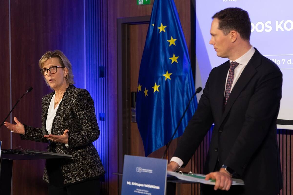 Finansų ministro K. Vaitiekūno ir Europos Komisijos (EK) narės Maria Luís Albuquerque spaudos konferencija