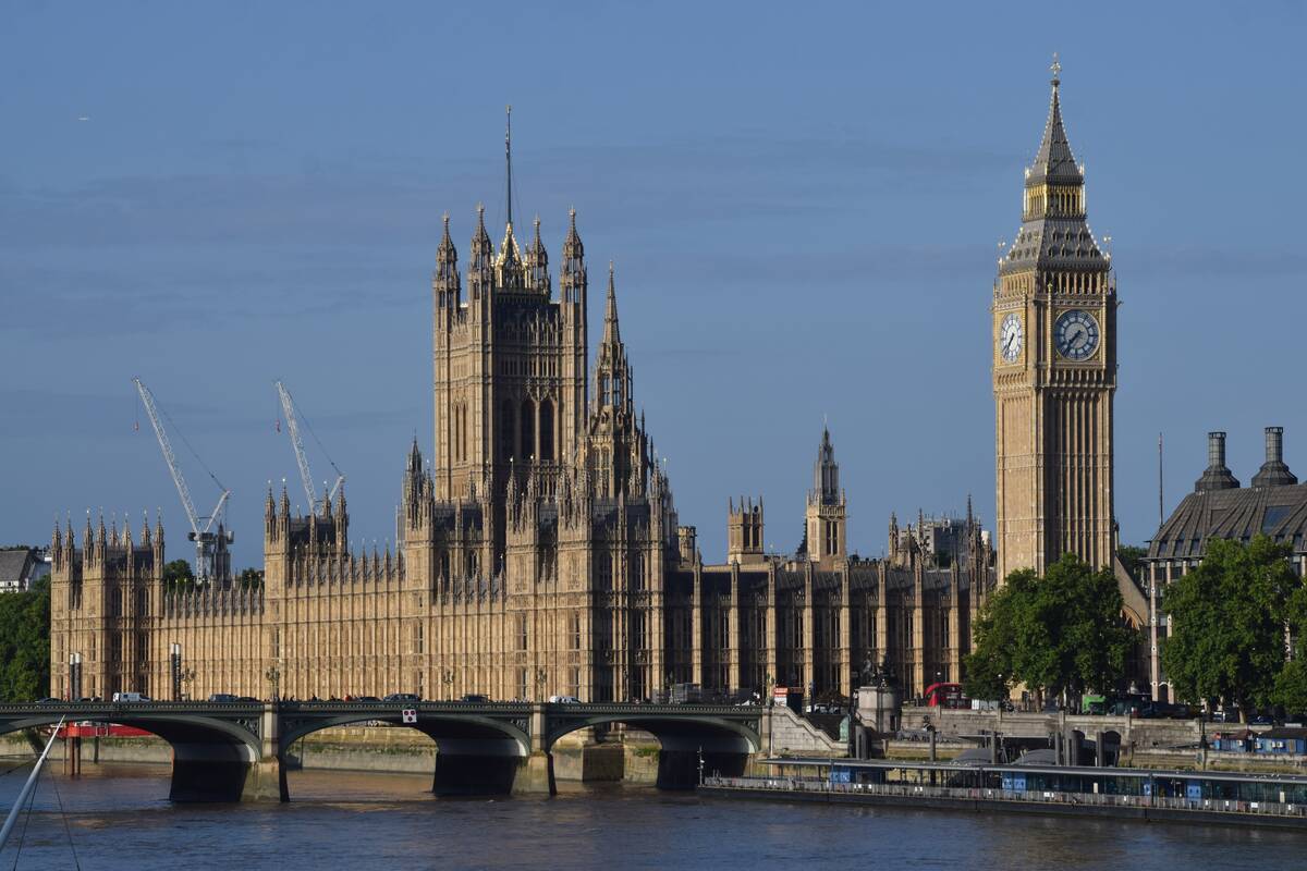 Britų MI5 perspėja: kinų žvalgyba nusitaikė į parlamento narius