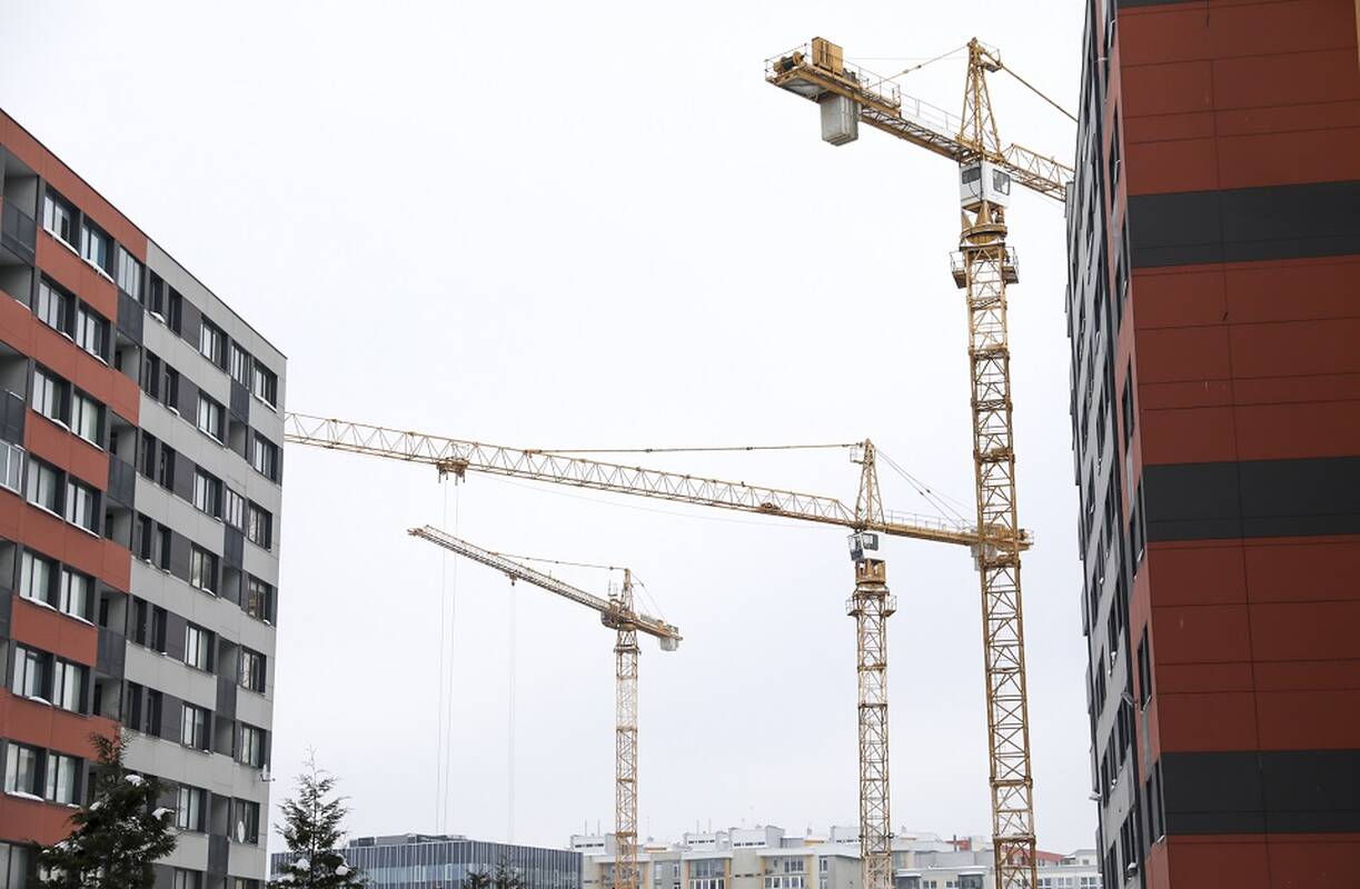 Seimas linkęs suteikti ilgesnį terminą nelegalių statybų apskundimui